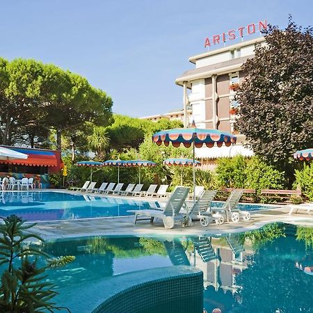 Hotel Ariston Бибионе Екстериор снимка