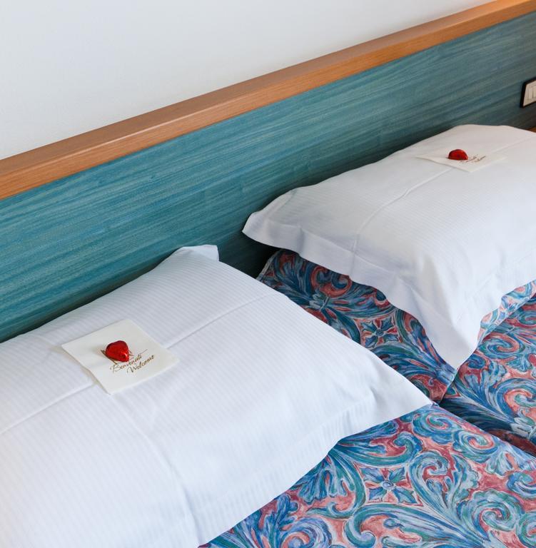 Hotel Ariston Бибионе Стая снимка