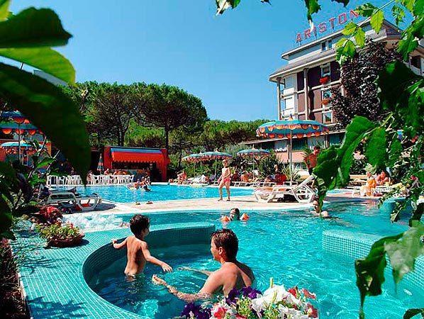 Hotel Ariston Бибионе Екстериор снимка